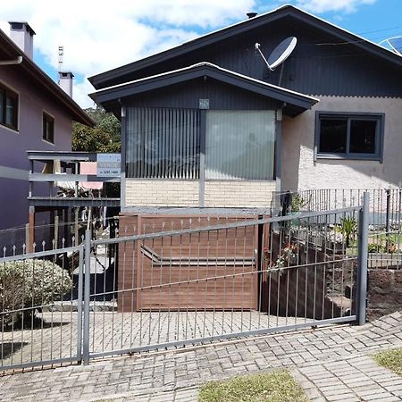 הוילה Casa Estilo Gramado Numero Setenta E Cinco מראה חיצוני תמונה
